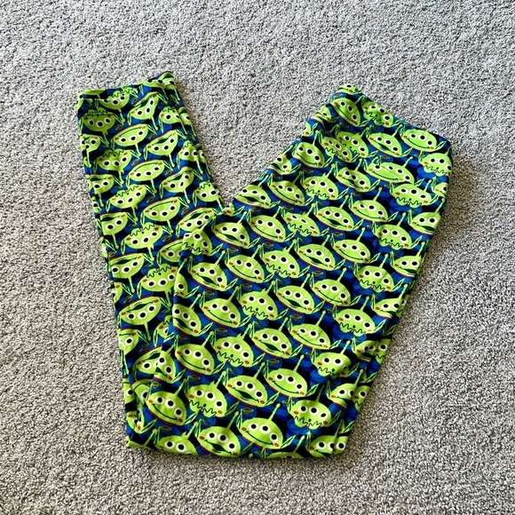 Lularoe Disney Toy Story Aliens One Size Adult Leggings Unicorn NWOT - Picture 1 of 3
